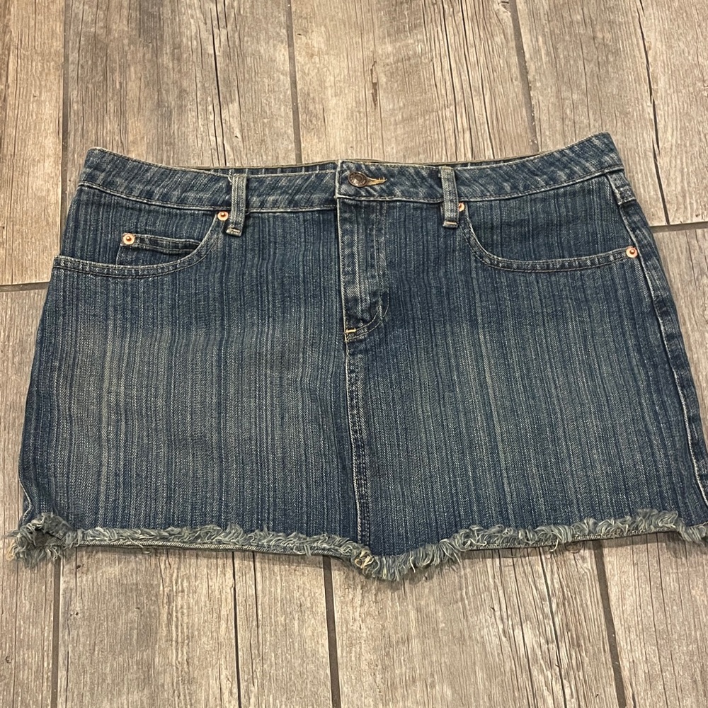Y2K Old Navy Frayed Hem Denim Mini Skirt
